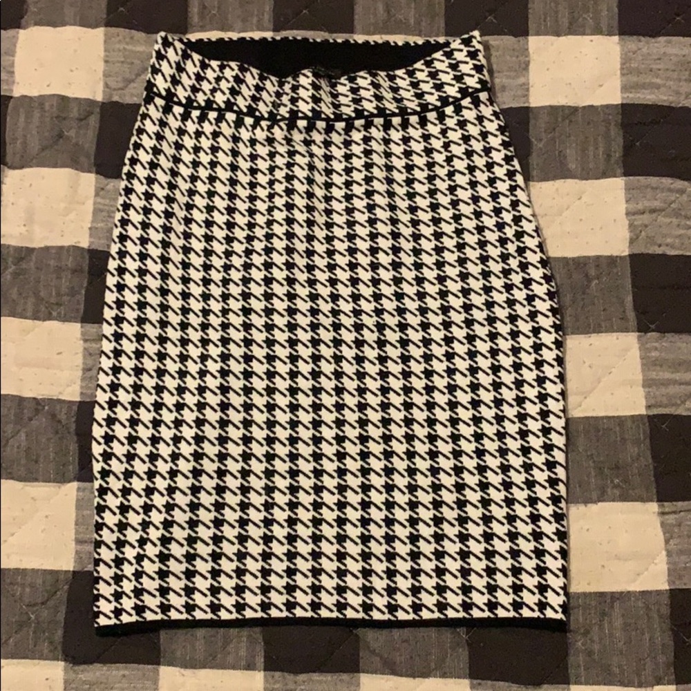 The Limited Skirt